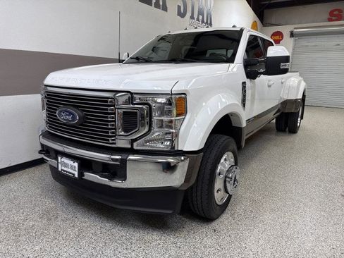 Used 2022 Ford F450 Lariat w/ Lariat Ultimate Package image 3