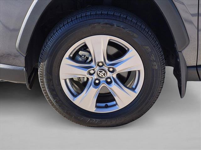 Certified 2025 Toyota RAV4 XLE FWD image 22