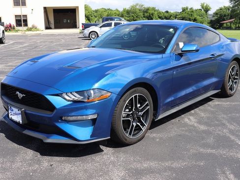 Used 2022 Ford Mustang Premium image 6