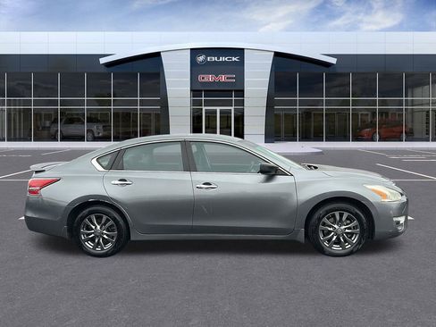 Used 2015 Nissan Altima 2.5 S w/ Special Edition Package image 6