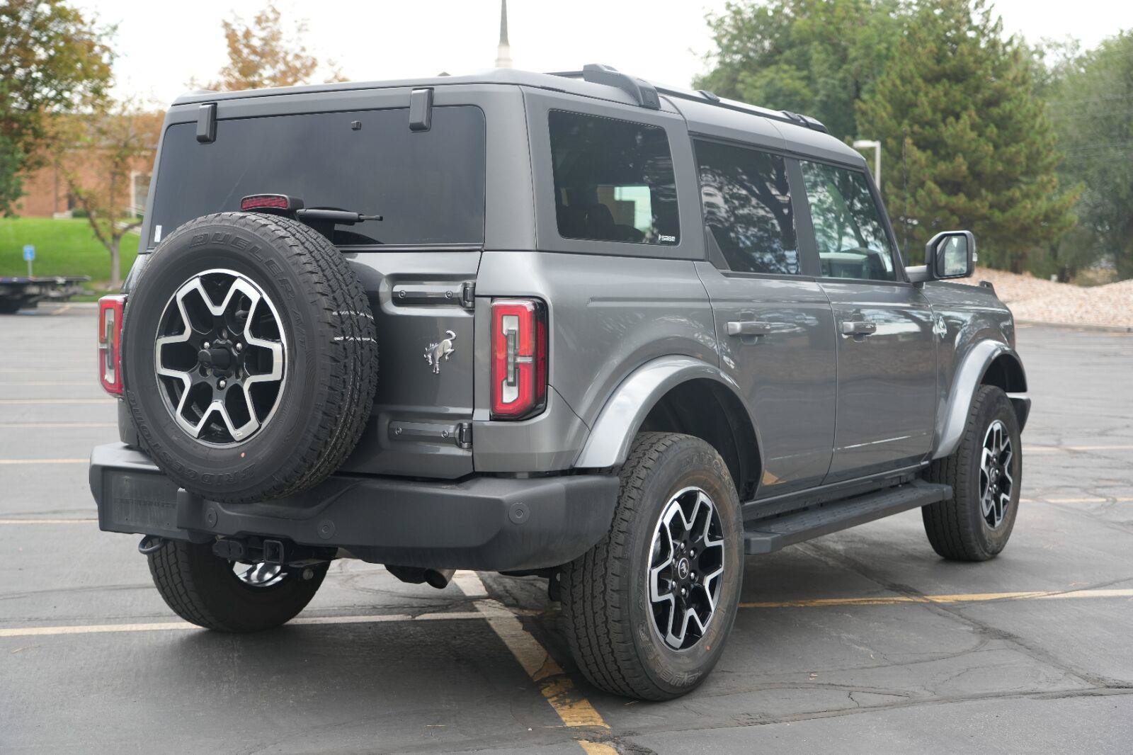 Used 2024 Ford Bronco Outer Banks AWD/4WD image 5