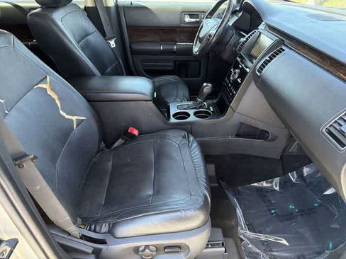 Used 2014 Ford Flex Limited FWD image 19