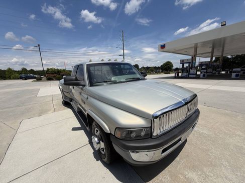Used 1997 Dodge Ram 3500 Truck 2WD Club Cab image 22