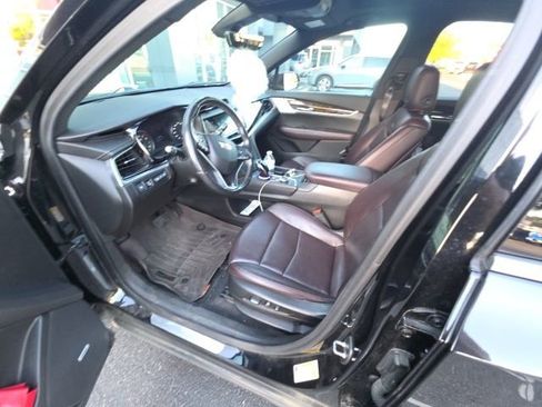 Used 2020 Cadillac XT6 Premium Luxury image 9