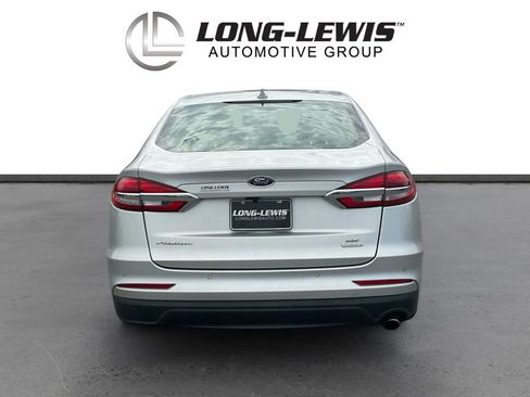Used 2019 Ford Fusion SE FWD image 5