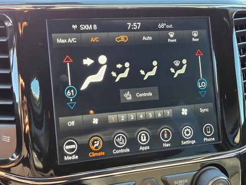 Used 2021 Jeep Grand Cherokee Laredo X RWD image 30