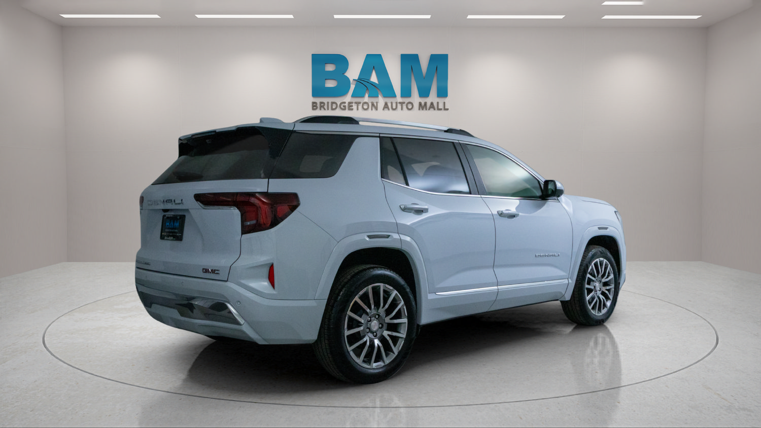 Used 2027 GMC Terrain Denali w/ LPO, Floor Liner Package AWD/4WD image 7