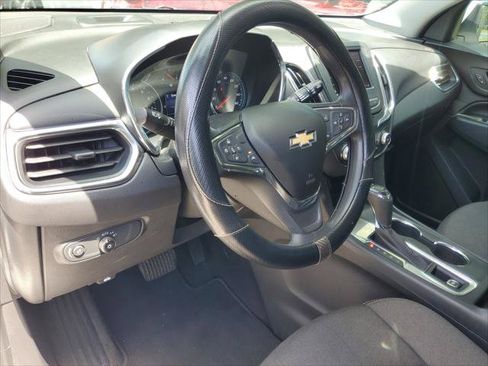 Used 2020 Chevrolet Equinox LT FWD image 19
