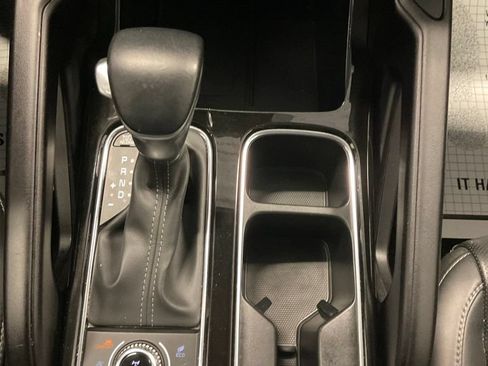 Used 2025 Kia Telluride S AWD/4WD image 27