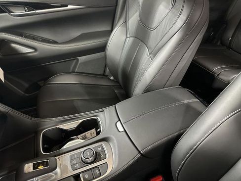 Certified 2025 INFINITI QX60 Pure image 25