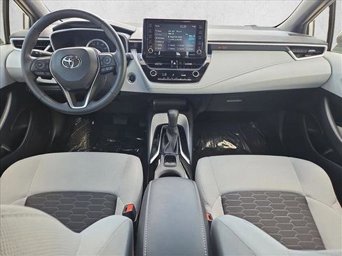 Used 2022 Toyota Corolla SE w/ Blackout Package (TMS) image 17