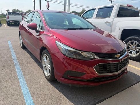 Used 2017 Chevrolet Cruze LT w/ Sun And Sound Package FWD image 3