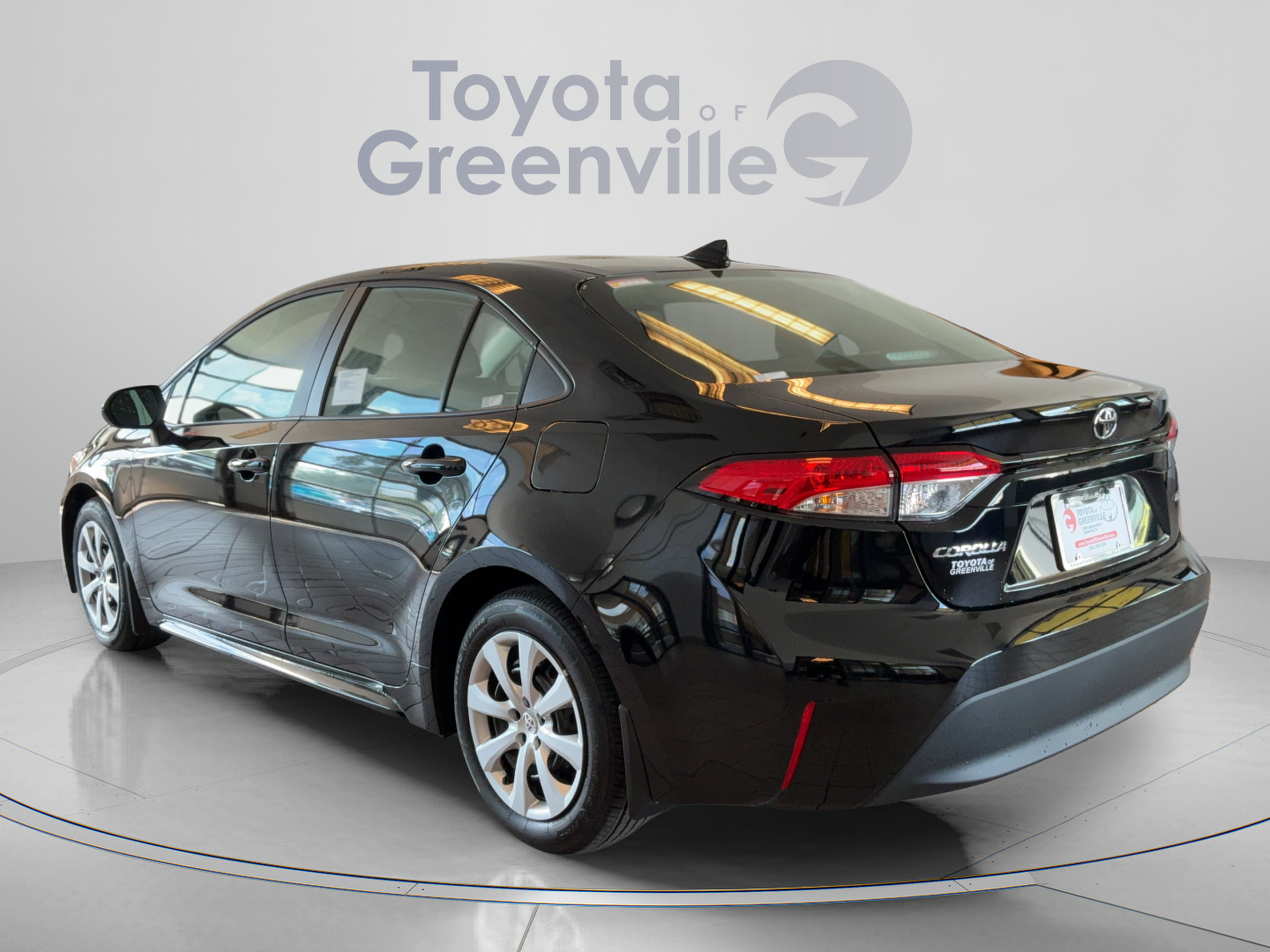 Certified 2026 Toyota Corolla LE FWD image 4