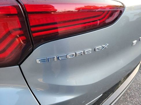 Used 2025 Buick Encore GX Sport Touring w/ Experience Buick Package FWD image 8