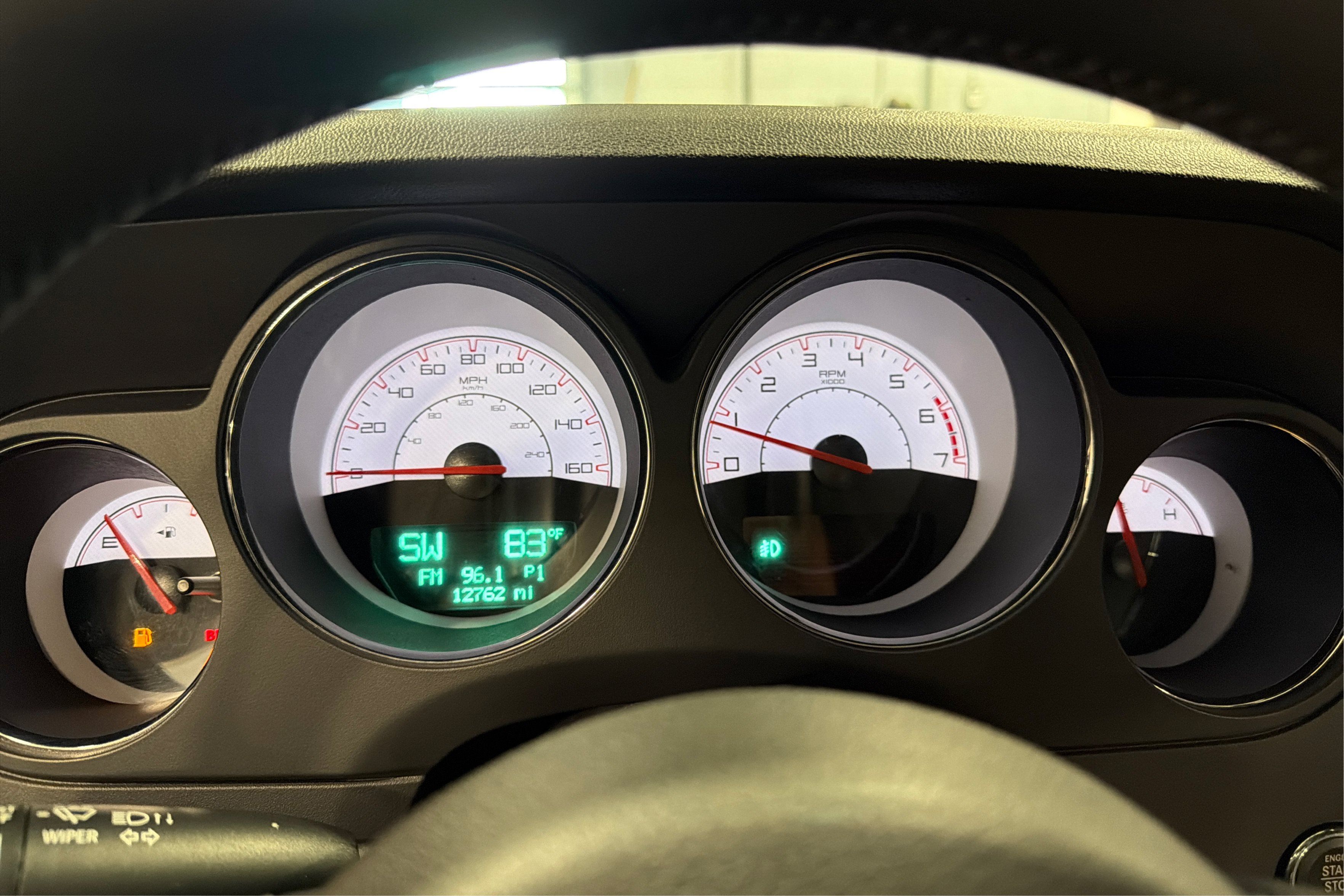 Used 2014 Dodge Challenger R/T RWD image 26