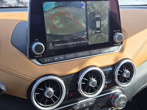 Used 2025 Nissan Sentra SV w/ SV Premium Package image 28