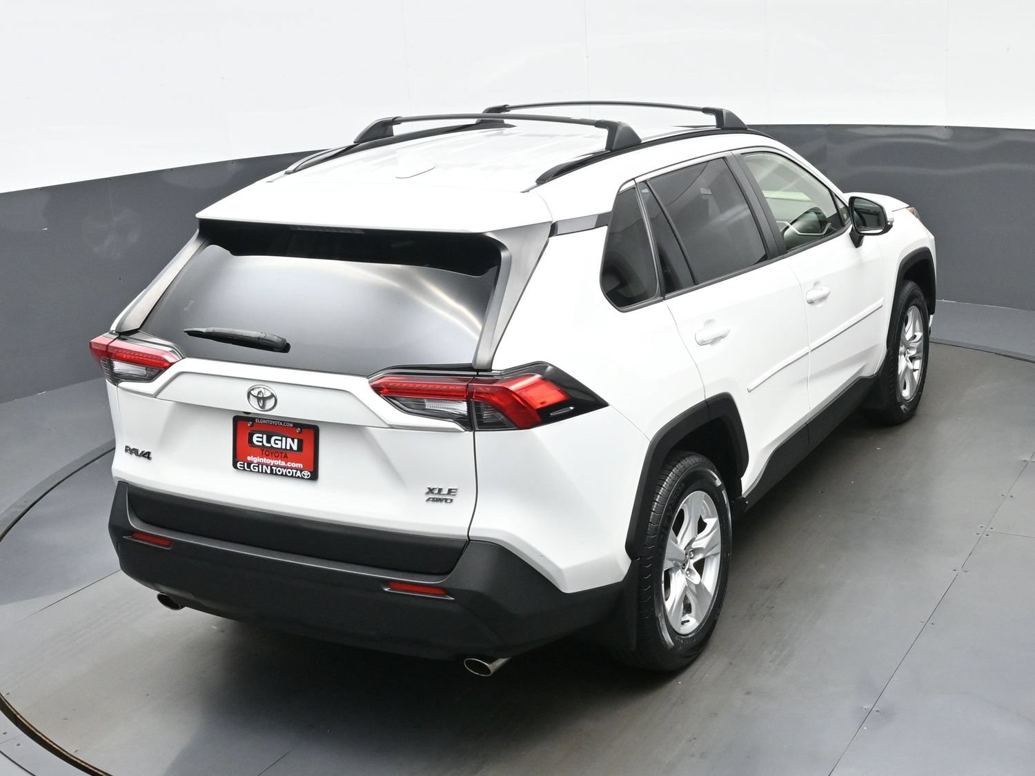 Used 2020 Toyota RAV4 XLE w/ XLE Grade Weather Package AWD/4WD image 40