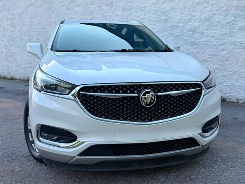 Used 2019 Buick Enclave Avenir w/ Avenir Technology Package FWD image 3