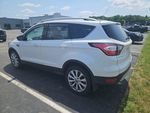 Used 2018 Ford Escape Titanium w/ Ford Safe & Smart Package AWD/4WD image 8