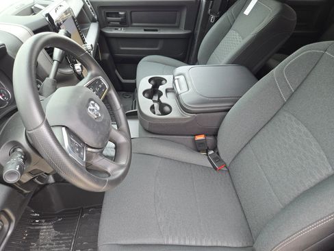 New 2026 RAM 2500 Tradesman AWD/4WD image 11