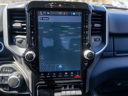 Used 2025 RAM 1500 Big Horn AWD/4WD image 18