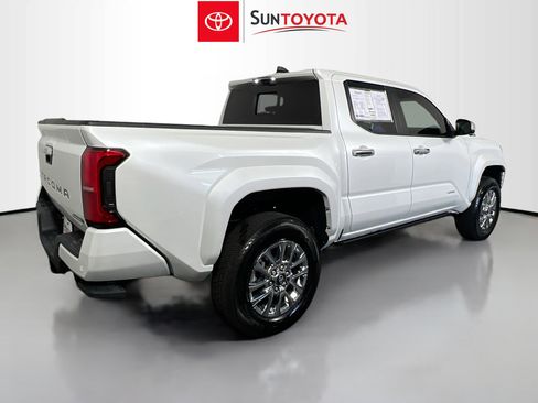 Used 2024 Toyota Tacoma Limited image 4
