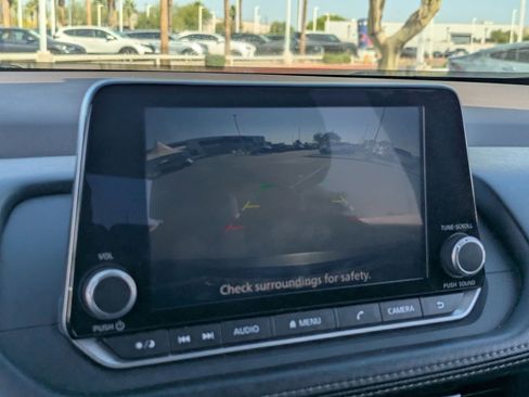 Certified 2023 Nissan Rogue SV image 24