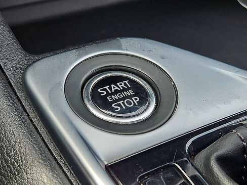 Used 2025 Nissan Sentra SV FWD image 22