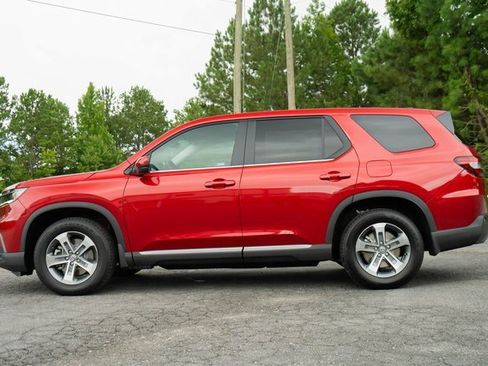 New 2025 Honda Pilot EX-L image 5