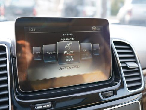 Used 2017 Mercedes-Benz GLE 350 4MATIC image 28