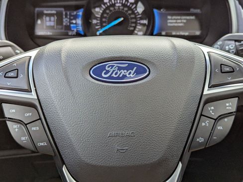 Used 2022 Ford Edge SEL w/ Convenience Package AWD/4WD image 23