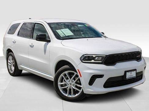 Used 2023 Dodge Durango GT AWD/4WD image 2