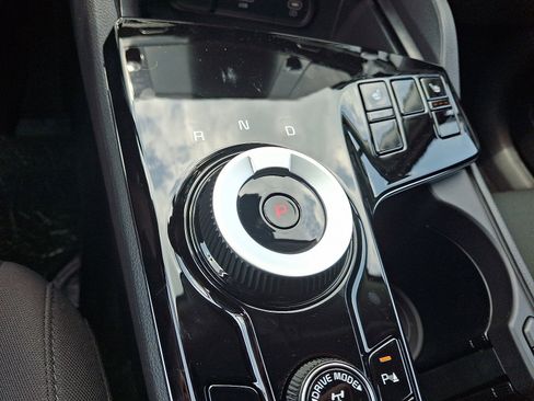 New 2025 Kia Sportage LX image 10