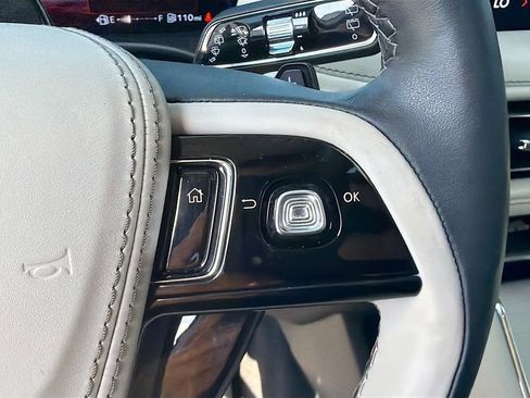 Used 2025 Lincoln Aviator Reserve w/ Illumination Package RWD image 40