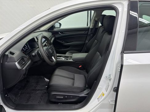 Used 2021 Honda Accord EX image 9