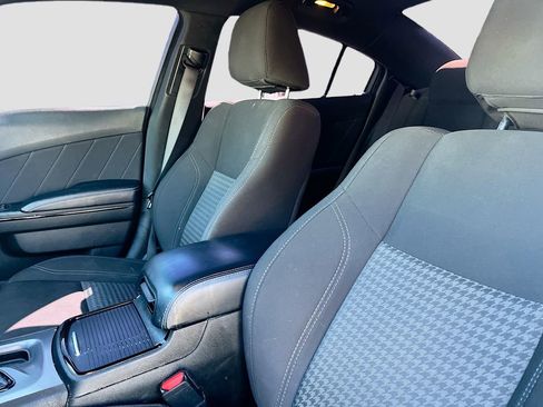 Used 2023 Dodge Charger SXT w/ Blacktop Package image 20