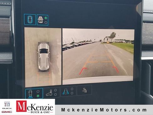 New 2026 GMC Acadia Denali Ultimate FWD image 17