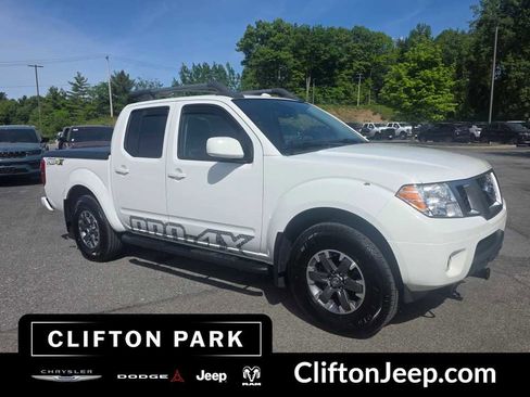 Used 2017 Nissan Frontier PRO-4X w/ Pro-4x Luxury Package AWD/4WD image 3
