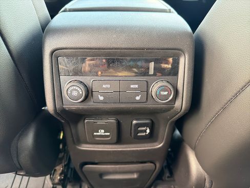 Used 2018 GMC Acadia Denali w/ Technology Package AWD/4WD image 25