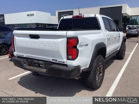 Used 2024 Chevrolet Colorado ZR2 w/ ZR2 Convenience Package III AWD/4WD image 6