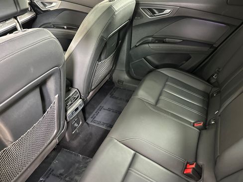 Certified 2023 Audi Q4 e-tron Premium Plus w/ Premium Plus RWD image 11