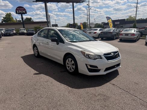 Used 2015 Subaru Impreza 2.0i AWD/4WD image 4