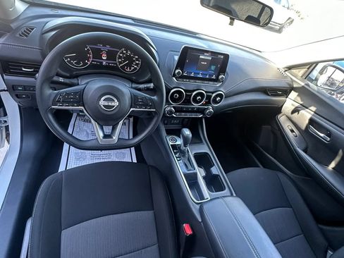 Used 2025 Nissan Sentra SV FWD image 22