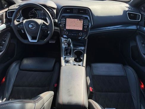 Used 2022 Nissan Maxima SR w/ Sport Mat Group image 8