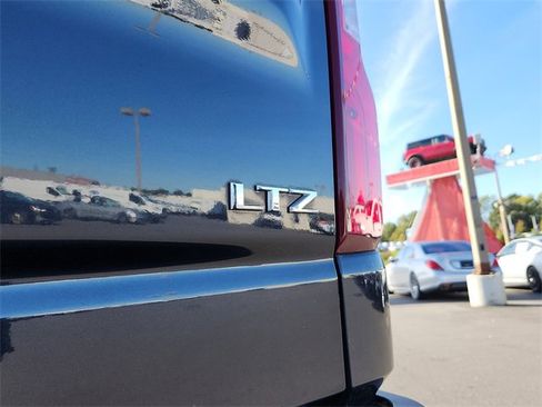 Used 2022 Chevrolet Silverado 1500 LTZ image 31