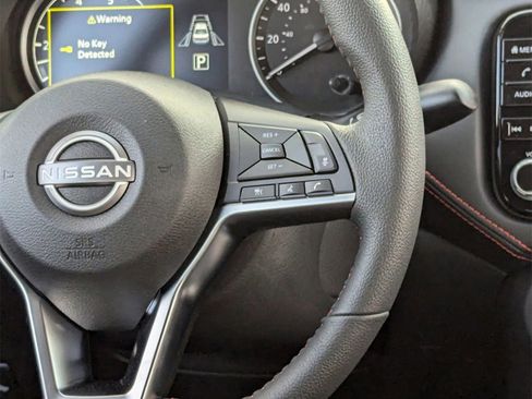 New 2025 Nissan Versa SR w/ Trunk Package image 27