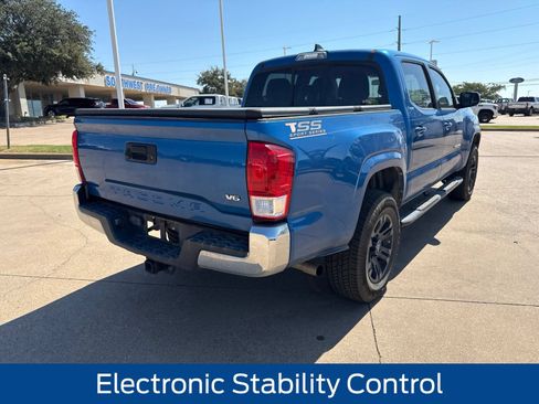 Used 2016 Toyota Tacoma SR5 w/ Towing Package RWD image 8
