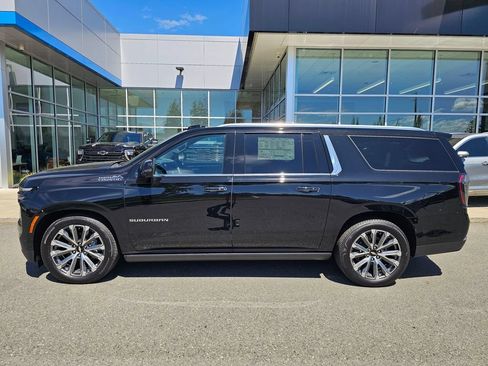 New 2026 Chevrolet Suburban High Country AWD/4WD image 2