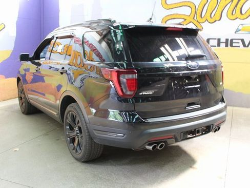 Used 2019 Ford Explorer Sport image 6
