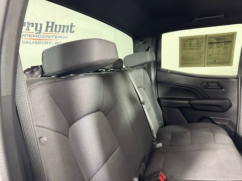 Used 2024 Chevrolet Colorado W/T RWD image 26